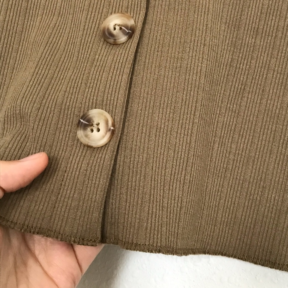 90s Vintage Brown Scoop Neck Ribbed Tank w/buttons - Picture 2 of 6